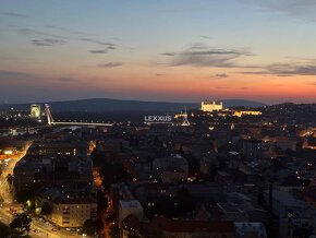 - PREDAJ, 4i byt v ikonickom projekte SKY PARK, Staré mesto - 12