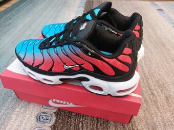 Nové Nike AIR MAX PLUS, EU 42 - 12