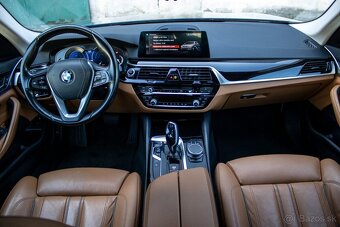 BMW Rad 5 530e iPerformance A/T - 12