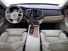 Volvo XC90 - 12