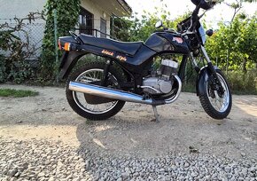 Jawa 350 640 - 12