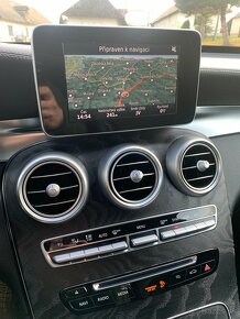 Mercedes GLC 220d 4MATIC A/T - 12