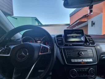 Mercedes Benz GLE 350d - 12