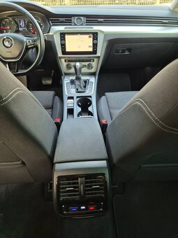 Volkswagen Passat Variant 2.0 TDI BMT Comfortline DSG - 12