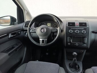 VW Touran 2.0 TDI CR Highline  -- 7 miest -- - 12