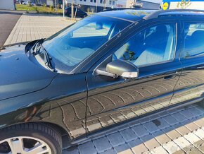 Volvo V70 2.5t 154kw - 12