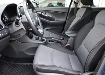 Hyundai i30 1.6CRDi COMFORT CARPLAY 1M ČR 85 kw - 12