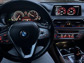 BMW Rad 7 730d A/T - 12