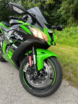 Kawasaki Ninja zx10R - 12