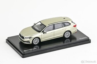 Škoda Superb IV Combi (2023) 1:43 Abrex - 12