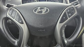 Hyundai i30 CW 1.6 - 12