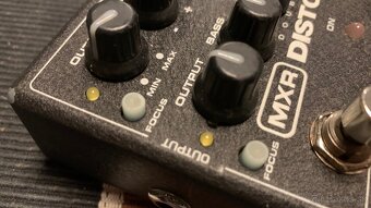 MXR M151 Doubleshot Distortion gitarový efekt - 12