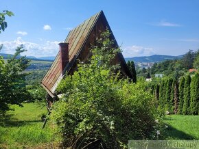 Chata s veľkým pozemkom na vyvýšenom mieste s nádherným vý - 12