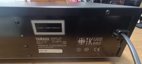 Yamaha CDX 993 hi-fi - 12