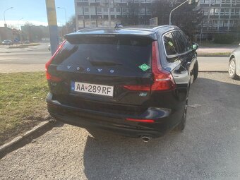 Volvo V60 T5 Momentum - Benzín/CNG  - 184 kW - 12