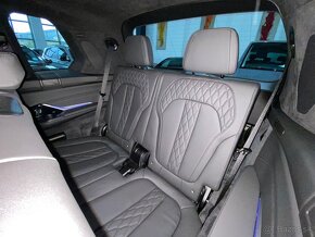 BMW X7 - 12