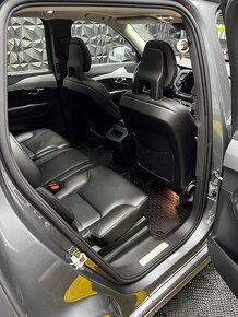 Volvo XC90 D5 AWD - 12