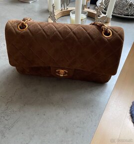 Nádherná kabelka Chanel Flap bag, broušená kůže - 12