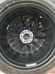 ZIMNA SADA AUDI 5X112 R20+ZIMNE PNEU 285/40 R20 - 12