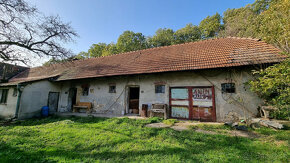 RODINNÝ DOM,STODOLA a POZEMOK 4273m2 PRIETRŽ 15 km od MYJAVY - 12