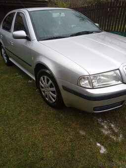 Škoda Octavia 1U sedan. 1,6. 75kw benzín.rok v.2004 - 12