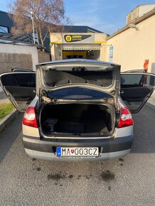 Renault megane 1.6 16v - 12