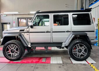 Mercedes-Benz G 500 4X4² Brabus B40 - 12