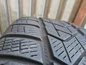 Špičkové zimné pneu Pirelli - 235/65 r17 104H - 12