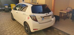 Yaris toyota 1,33 73kw 99ps biela zachovale auto - 12