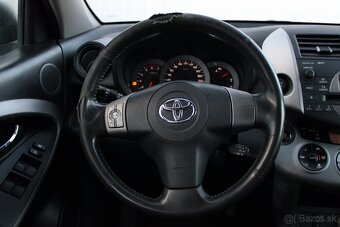 Toyota RAV4 2.2 D-4D 180 X - 12