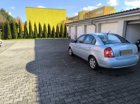 Hyundai accent 1.5 CRDi dohoda na cene možná - 12