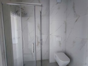 Trojizbový byt s terasou, 108 m², výhľad na more, 100 m od m - 12