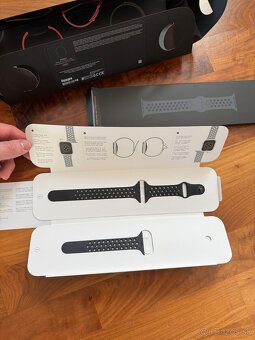 Apple Watch Series 7 45mm Nike Edition – TOP stav - 12