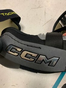 CCM SUPER TACKS ASV - D30 SENIOR - 12