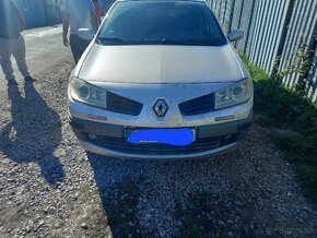 Renault megane 1.6 16v - 12