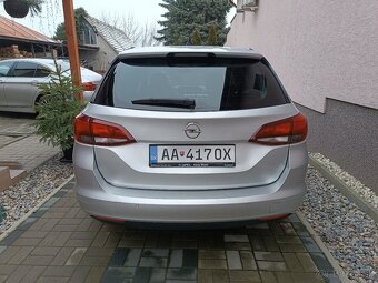 Predám Opel Astra K Sport Tourer - 12