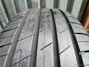 Špičkové letné pneu GoodYear - 215/55 r17 98W - 12