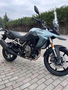 Suzuki V-STROM 800 - 12