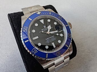 Rolex Submariner - 12