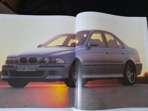 bmw encyklopedia top kniha - 12