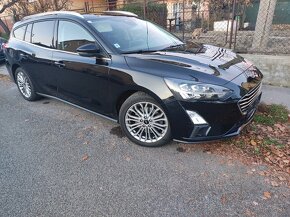 Ford Focus Titanium 1,5 EcoBlue - 12