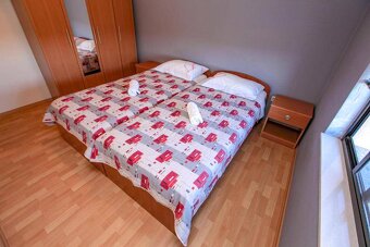 CHORVÁTSKO - Apartmánový dom s 9 apartmánmi - SUKOŠAN - 12