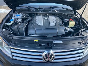 VOLKSWAGEN TOUAREG II 3.0 V6 TDI SCR 262k PANORAMA TOP STAV - 12