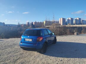 Suzuki SX4 - 12