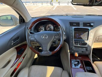 Lexus GS450h - 12