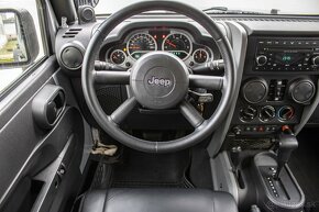 Jeep Wrangler 2.8 CRD Rubicon A/T - 12