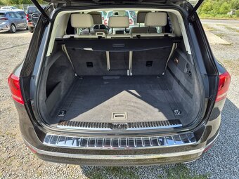 VW Touareg II 3,0 TDi 193 kW  8°automat  4x4 - 12