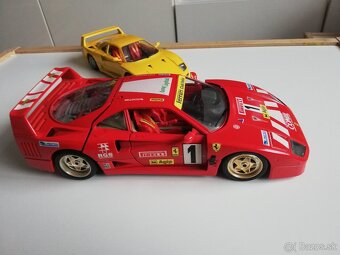 1:18 FERRARI F40  +F40 1:24 - 12