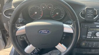 Ford Focus Combi 1.6 Benzin 192 000 km / 2005 - 12