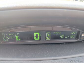 Citroen Xsara Picasso 1.6 HDI, 1. Majiteľ, kúp na SVK - 12